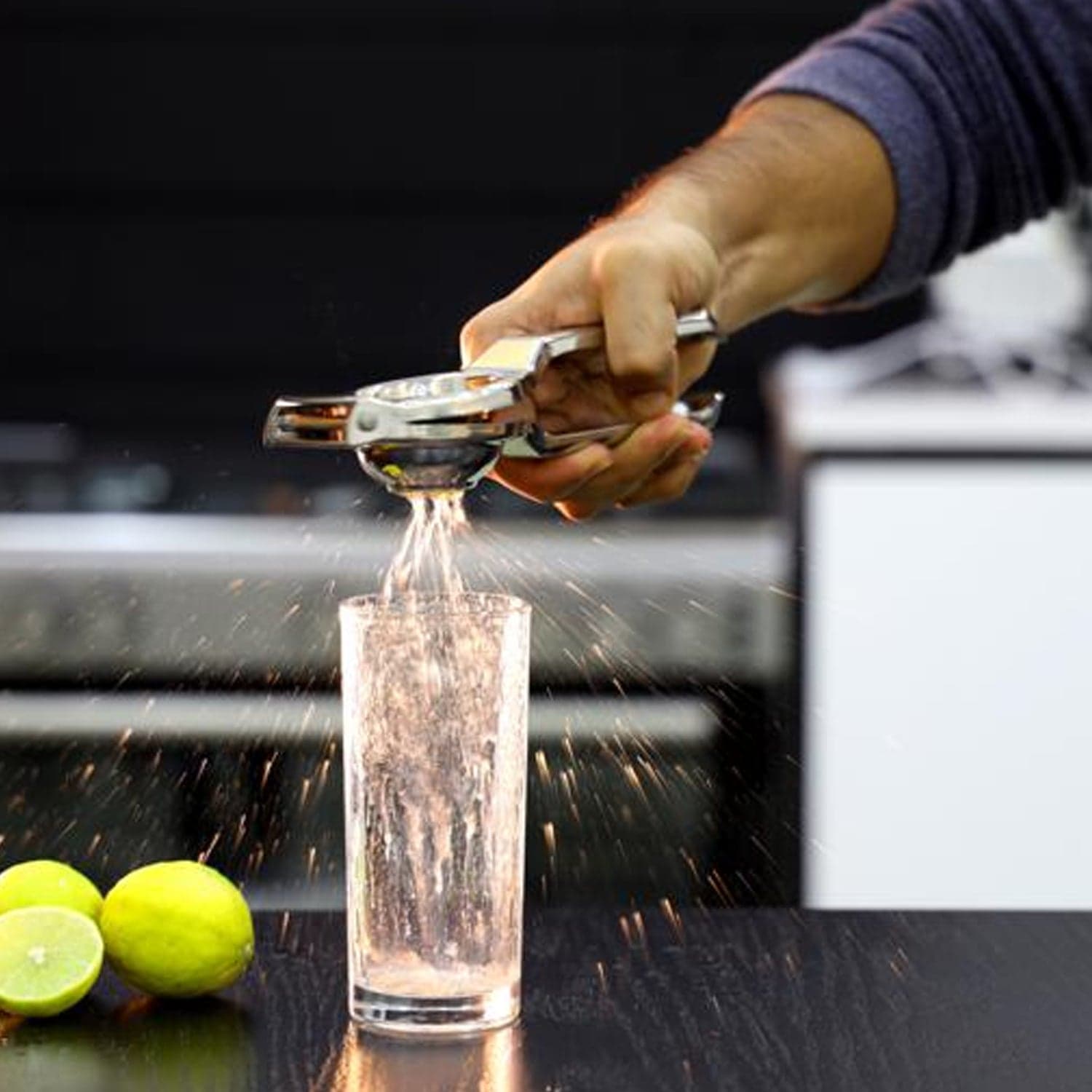 Stainless Steel Lemon Squeezer for Efficient Juice Extraction thumbnail 6