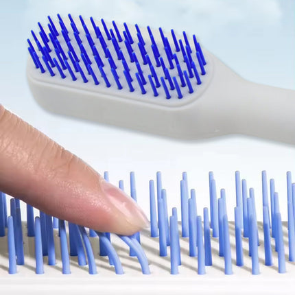Self-Cleaning Hairbrush â€“ Anti-Static, Detangling, Rotating Massage Comb