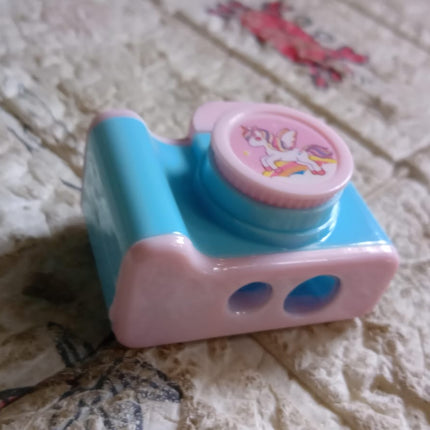 Camera Shape Pencil Sharpener â€“ Stylish & Lightweight Manual Sharpener for Kids & Office Use (1 Pc)