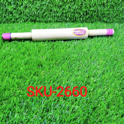 Durable wooden rolling pin, ideal for preparing flatbreads and other foods
