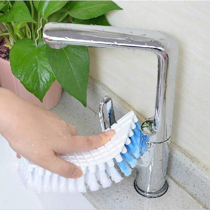 Flexible brush ideal for kitchen and bathroom