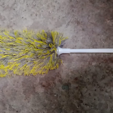Long Handle Microfiber Duster Extendable & Washable Cleaning Tool for Home, Car & Office (62cm)