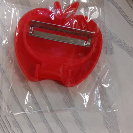 Apple-Shaped Folding Peeler â€“ Compact & Easy Veg Peeling