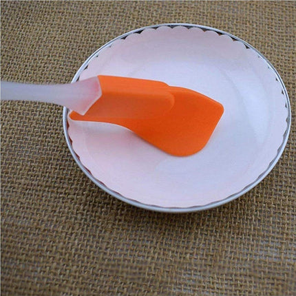 Baking spatula and brush