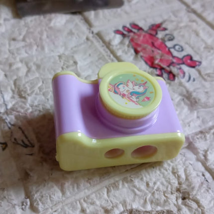 Camera Shape Pencil Sharpener â€“ Stylish & Lightweight Manual Sharpener for Kids & Office Use (1 Pc)