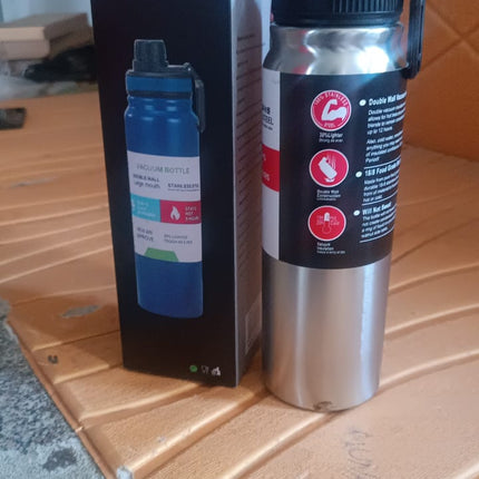 Stainless Steel Double Wall Vacuum-Insulated Drink Water Bottle (800 ML)