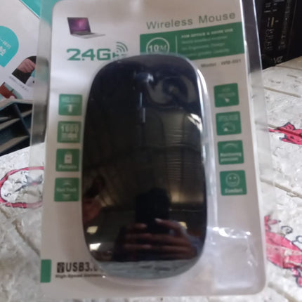Sleek wireless mouse for home and office use, fits multiple devices.