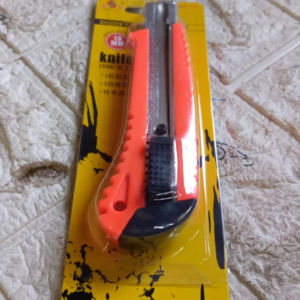 Multi-Use Heavy Duty Iron Cutter â€“ Precision Utility Knife Blade (18mm)