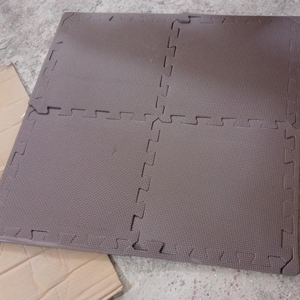 Soft foam mats with puzzle pieces for kids’ play area